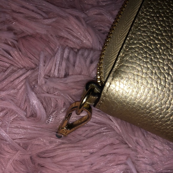 Michael Kors Gold wallet wristlet - Picture 5 of 5
